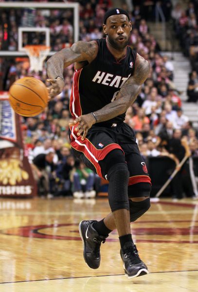 每体：巴萨新诺坎普揭幕战再遇尼科，戏剧性的对决已准备就绪（每体：巴萨新诺坎普揭幕首战重逢尼科，戏剧之战一触即发）