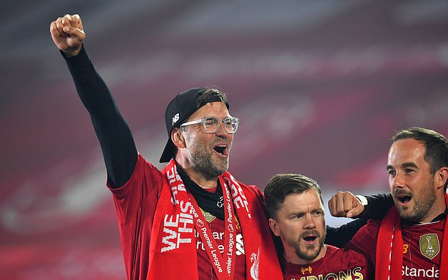 卡哇伊超勇5職業集結中,入遊參戰.笑然救世再登巔峰!（卡哇伊超勇五職同盟集結，開啟入遊之戰，笑然救世重返巔峰！）