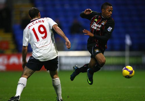 纳帅：尊重马扎加入阿尔及利亚，但选择国家队应出于自豪感（纳帅：理解马扎加盟阿尔及利亚，但代表国家队应源自荣誉感）