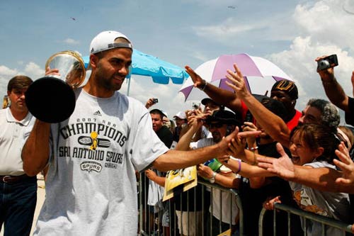 安帅：内马尔能力很强，但我不会带缺比赛强度的球员去世界杯（安切洛蒂：内马尔很出色，但我不会征召缺乏比赛强度的球员参加世界杯）