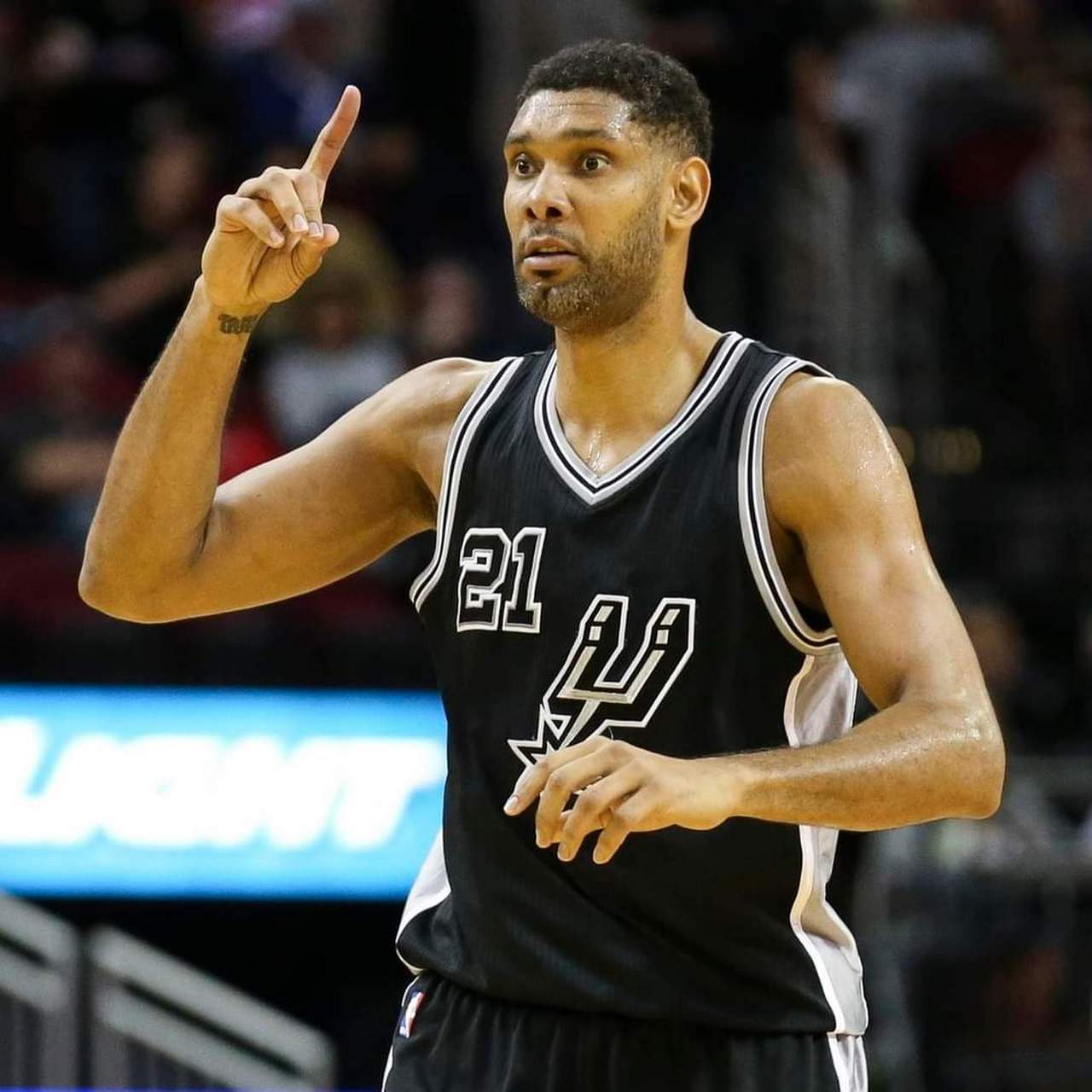 博尼：迪马尔科总是能传出好球；米兰德比和其他比赛一样重要（博尼：迪马尔科传球稳定出色，米兰德比与其他比赛同等重要）