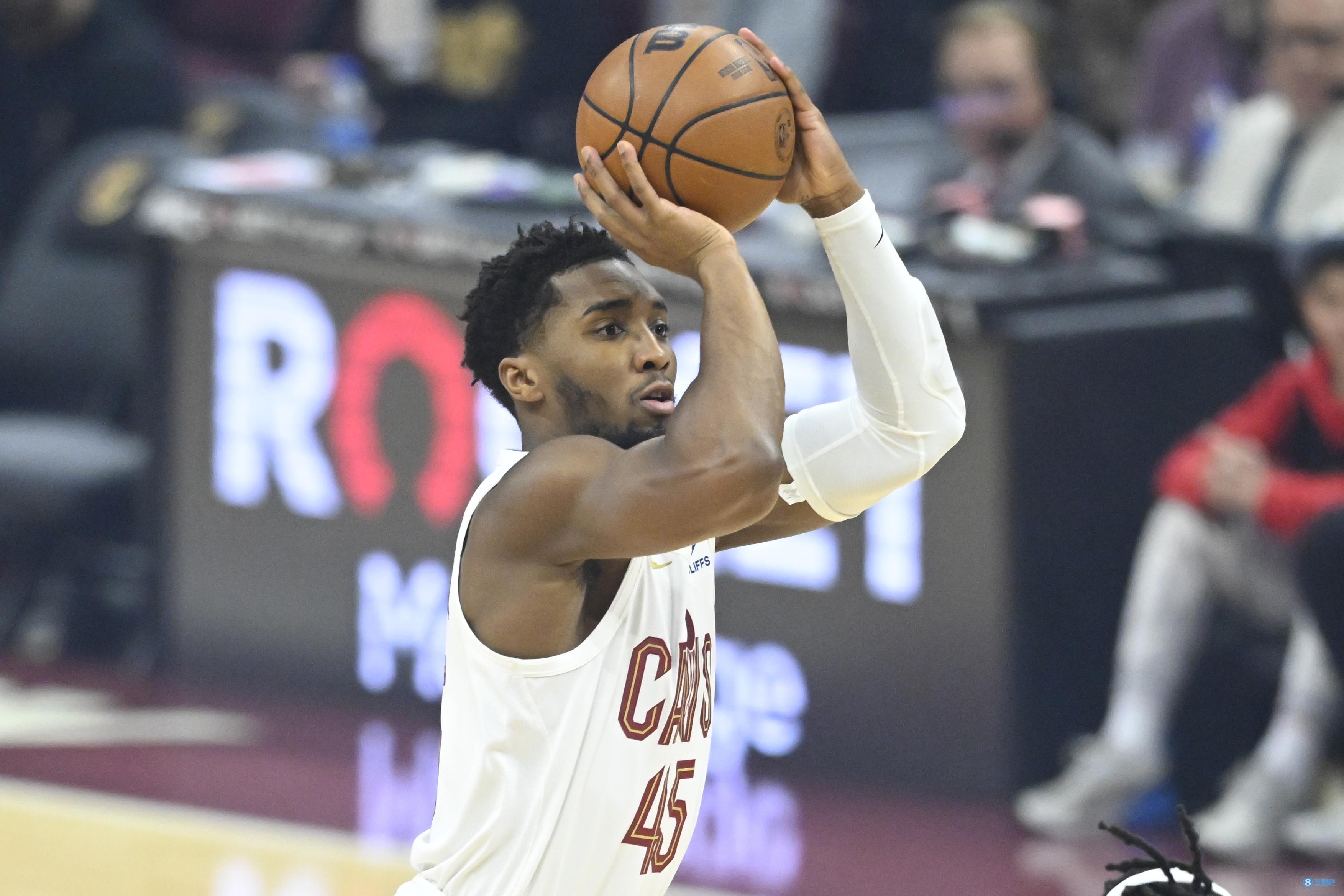 观察·顶级赛事IP流量效应显现 “观赛+滑雪+度假”复合式需求释放消费新潜力（顶级赛事IP流量效应凸显，“观赛+滑雪+度假”复合需求激活消费新动能）