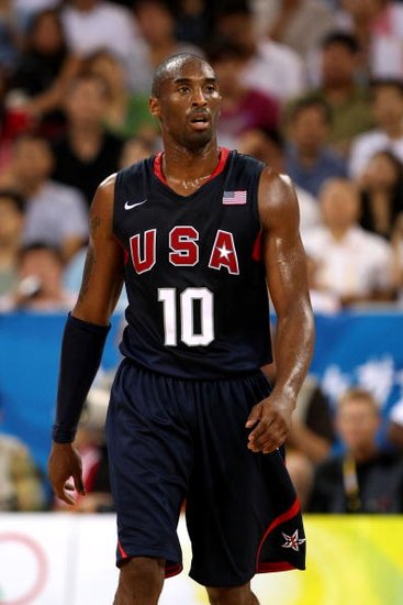 曼联卖齐尔克泽计划曝光，罗马欲打包他和桑乔！夏窗可5000万签塞门约（曝曼联拟出售齐尔克泽，罗马盼打包他与桑乔；今夏5000万可签塞门约）