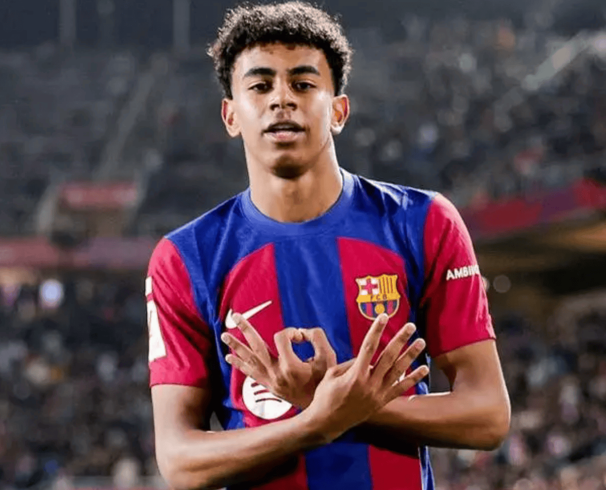 奥蓬达：我身处世界最大俱乐部之一，经历困难后为处子球高兴（奥蓬达：效力世界顶级豪门之一，走出低谷后为处子球欣喜）