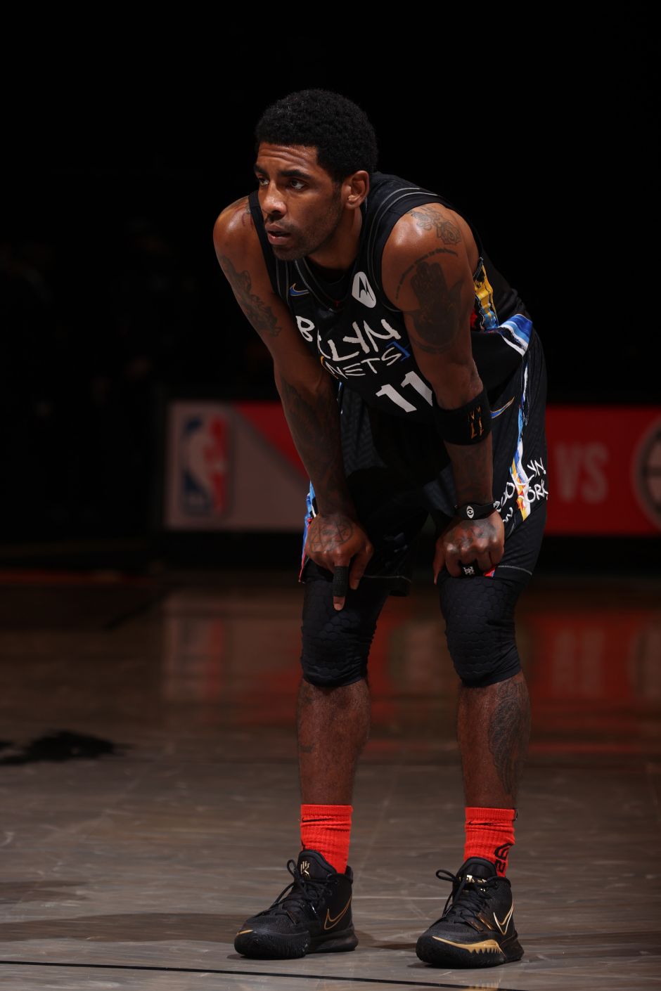 继伊尔马兹之后，奥斯梅恩是第二位欧冠戴帽的加拉塔萨雷球员（奥斯梅恩继伊尔马兹之后，成为加拉塔萨雷欧冠第二位上演帽子戏法的球员）