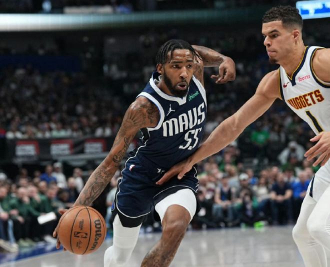 英媒：皇马有意在明夏引入范德芬，巴黎也在密切关注情况（英媒称皇马将范德芬列为明夏引援目标，巴黎同样紧盯其动态）