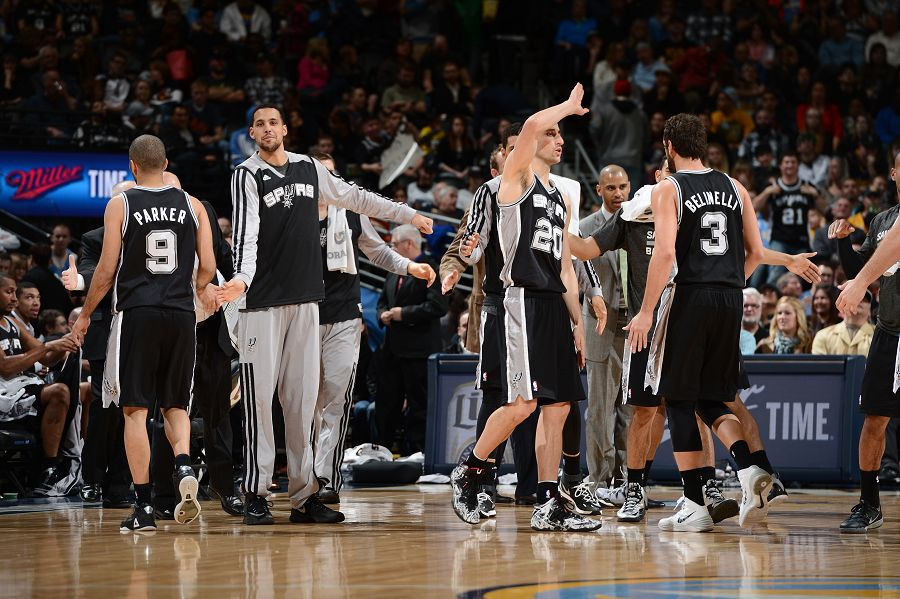 阿里纳斯谈保罗：打不动了就闭嘴，别老是讲些57年前的事（阿里纳斯炮轰保罗：打不动就少说话，别再翻57年前的旧账）