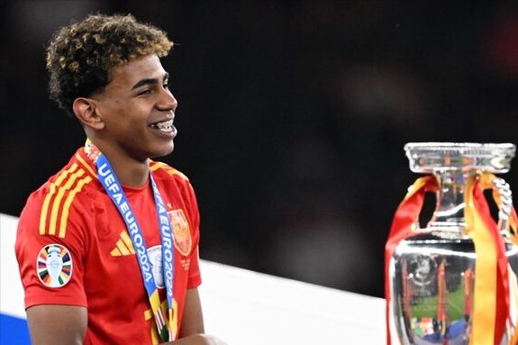 欧洲足球专家称赞瓦尔迪：他完美契合克雷莫内塞，能踢到41岁（欧洲足坛专家：瓦尔迪与克雷莫内塞是绝配，有望征战至41岁）